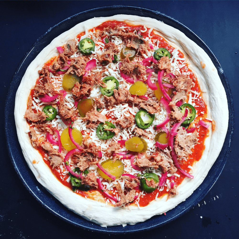 Pizza with pickled onions