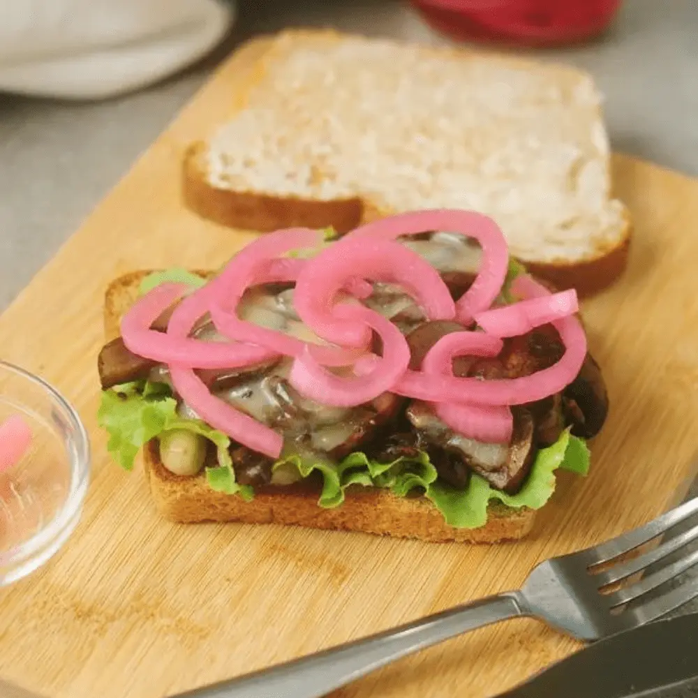 Sandwiches with pickle onions